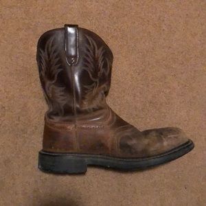Size 11 steel toe Ariat boots